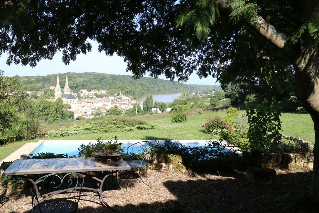 Les 4 Elements St Emilion Bed & Breakfast Branne  Exterior photo