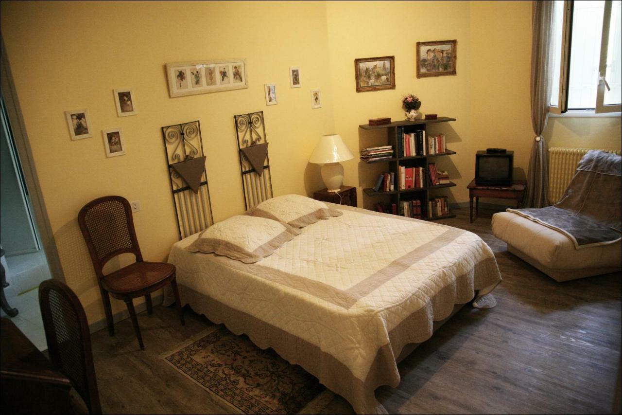 Les 4 Elements St Emilion Bed & Breakfast Branne  Exterior photo